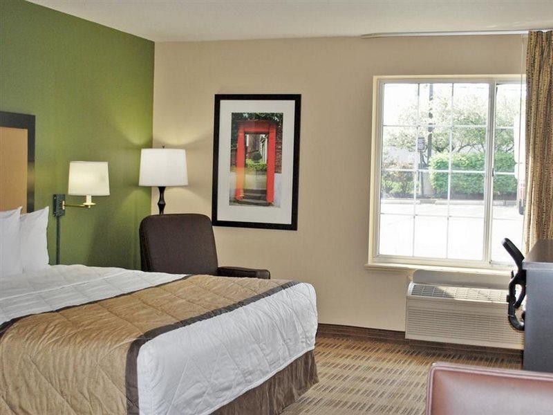 Extended Stay America Suites - Milwaukee - Брукфийлд Екстериор снимка