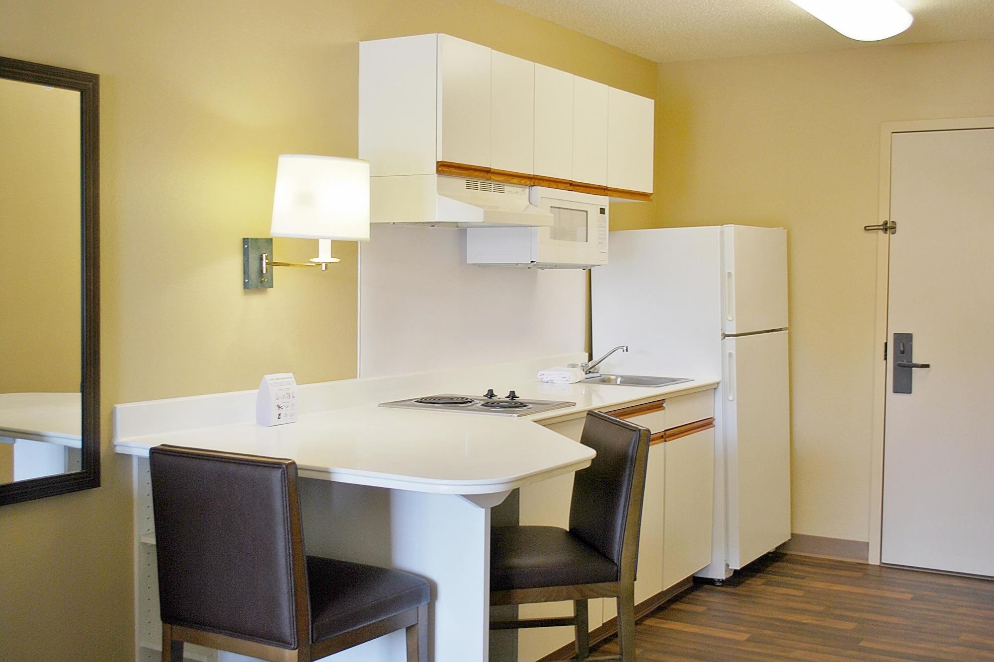 Extended Stay America Suites - Milwaukee - Брукфийлд Екстериор снимка