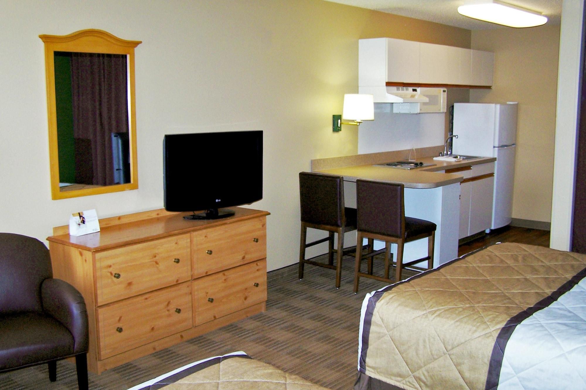 Extended Stay America Suites - Milwaukee - Брукфийлд Екстериор снимка