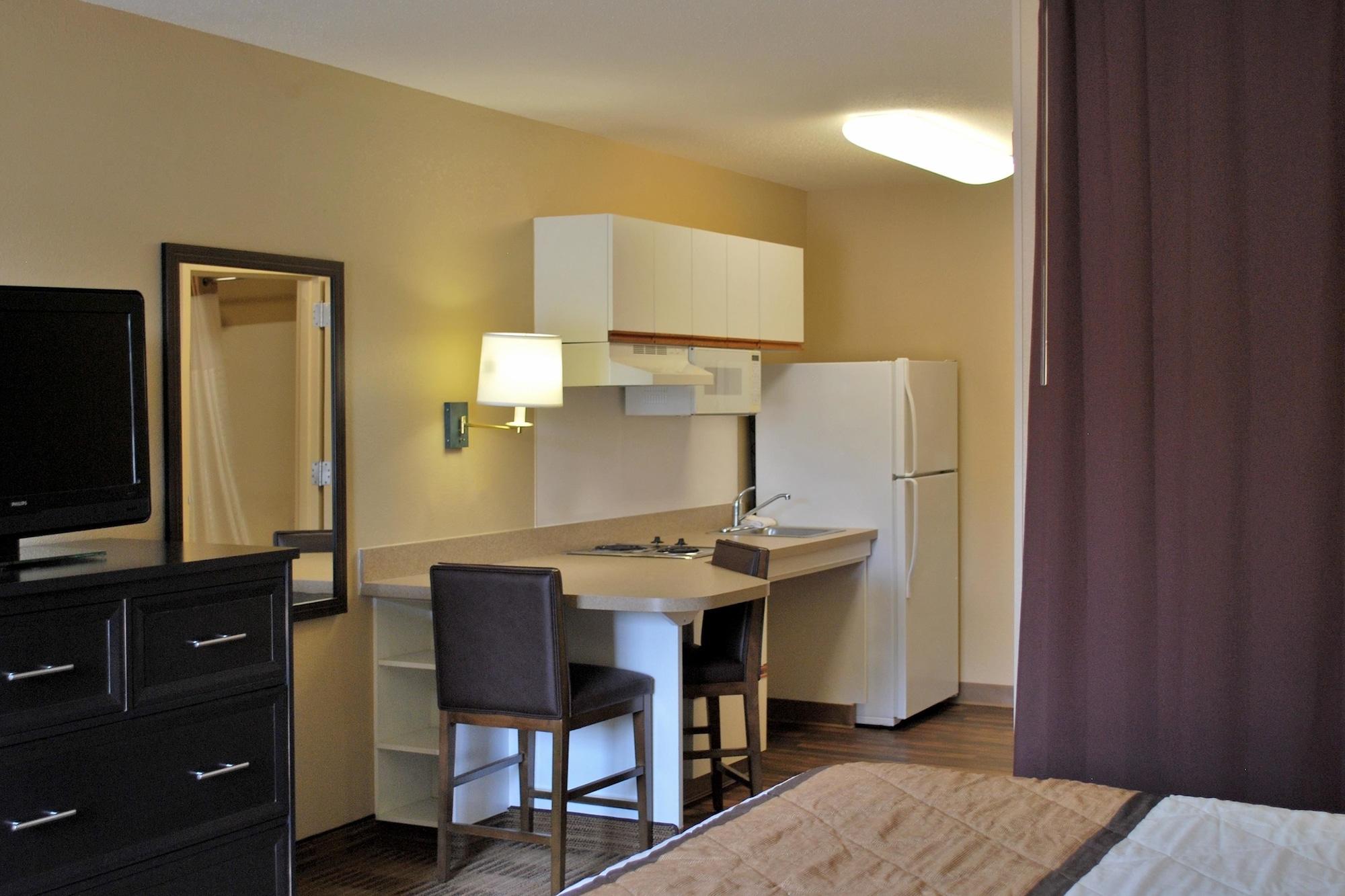 Extended Stay America Suites - Milwaukee - Брукфийлд Екстериор снимка