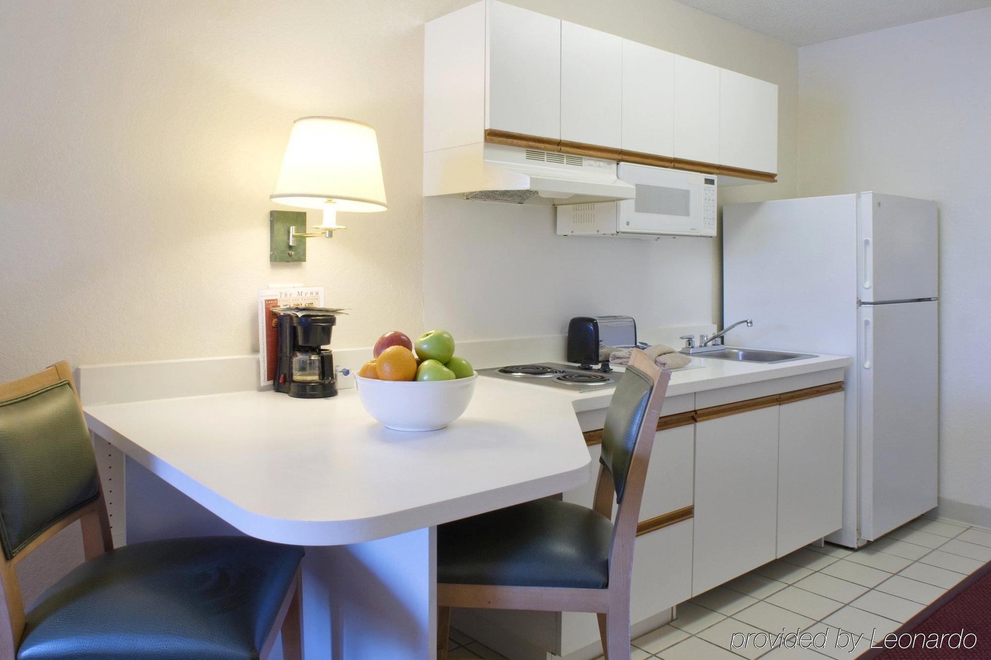 Extended Stay America Suites - Milwaukee - Брукфийлд Стая снимка