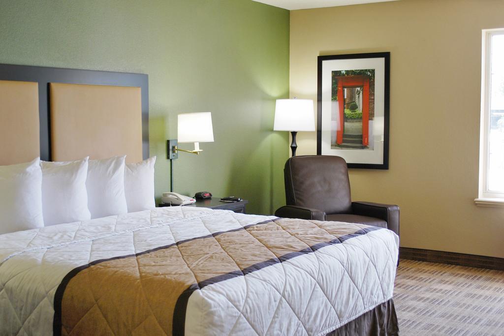Extended Stay America Suites - Milwaukee - Брукфийлд Екстериор снимка