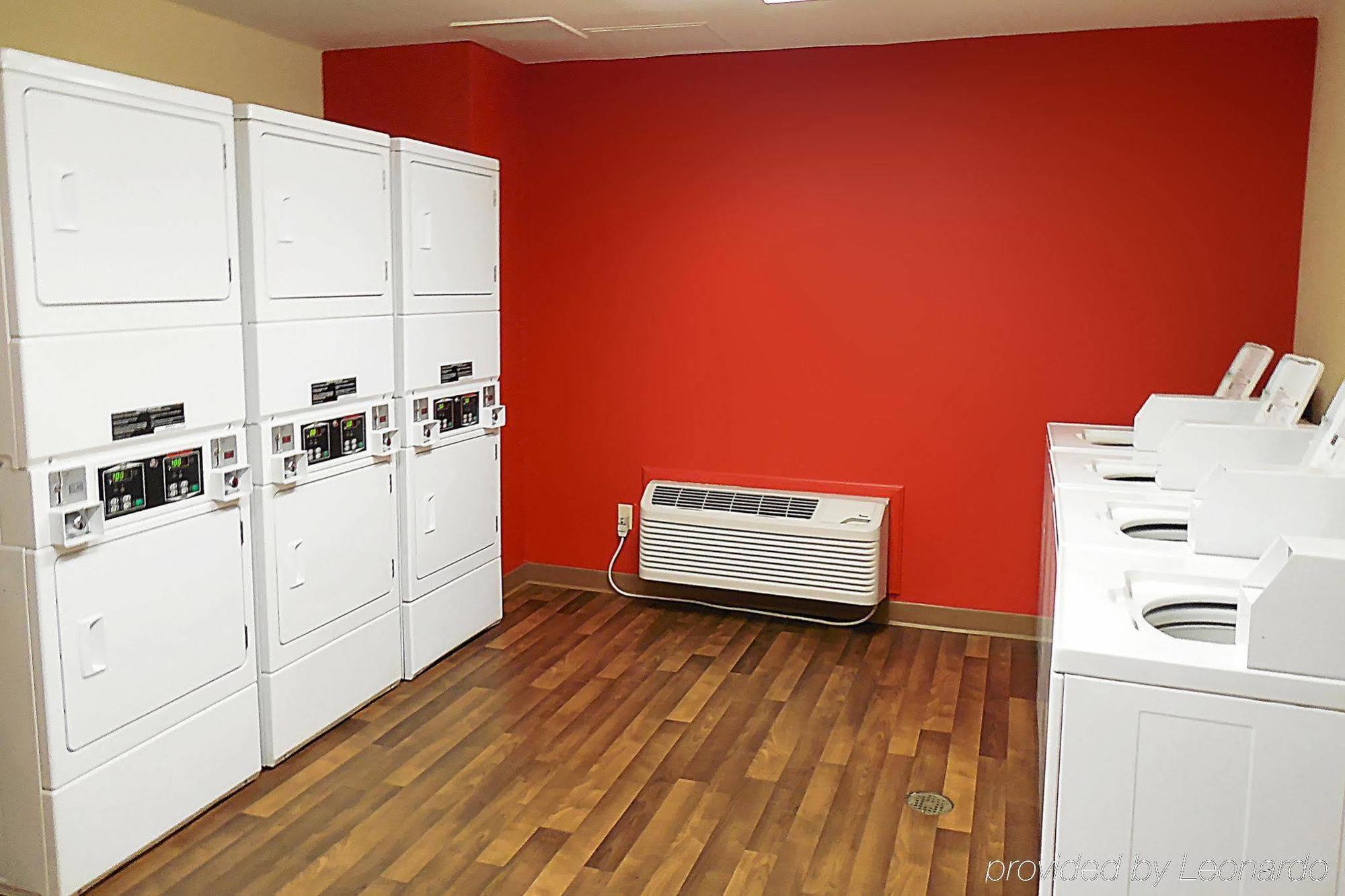 Extended Stay America Suites - Milwaukee - Брукфийлд Екстериор снимка